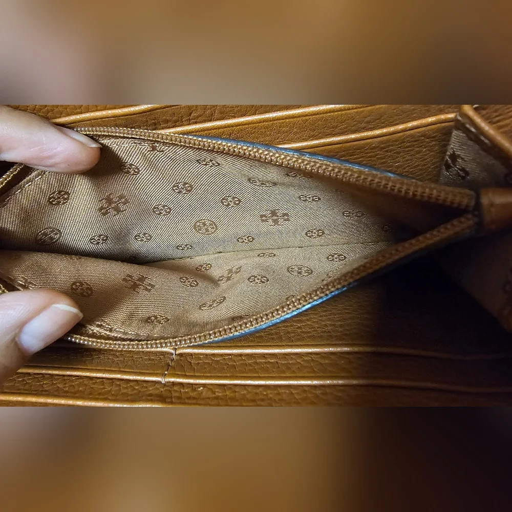 Tory Burch Tan Leather Long Wallet with Tassel EUC - Picture 16 of 16